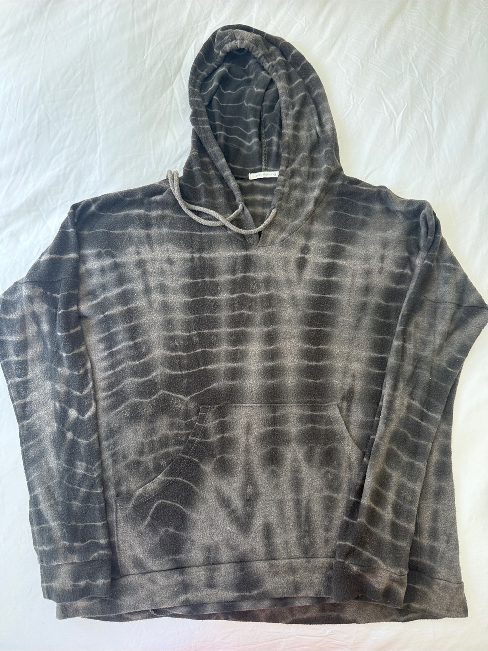 Women’s Charcoal Tie-Dye Hooded Pullover Sweatshirt